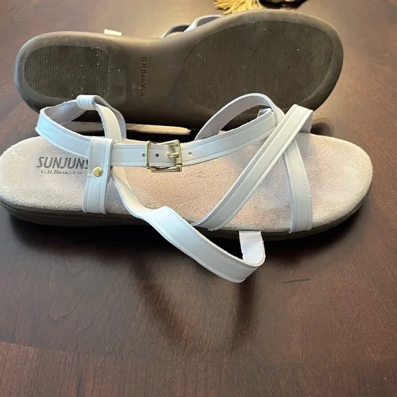 GH Bass Sandals - Picture 5 of 10